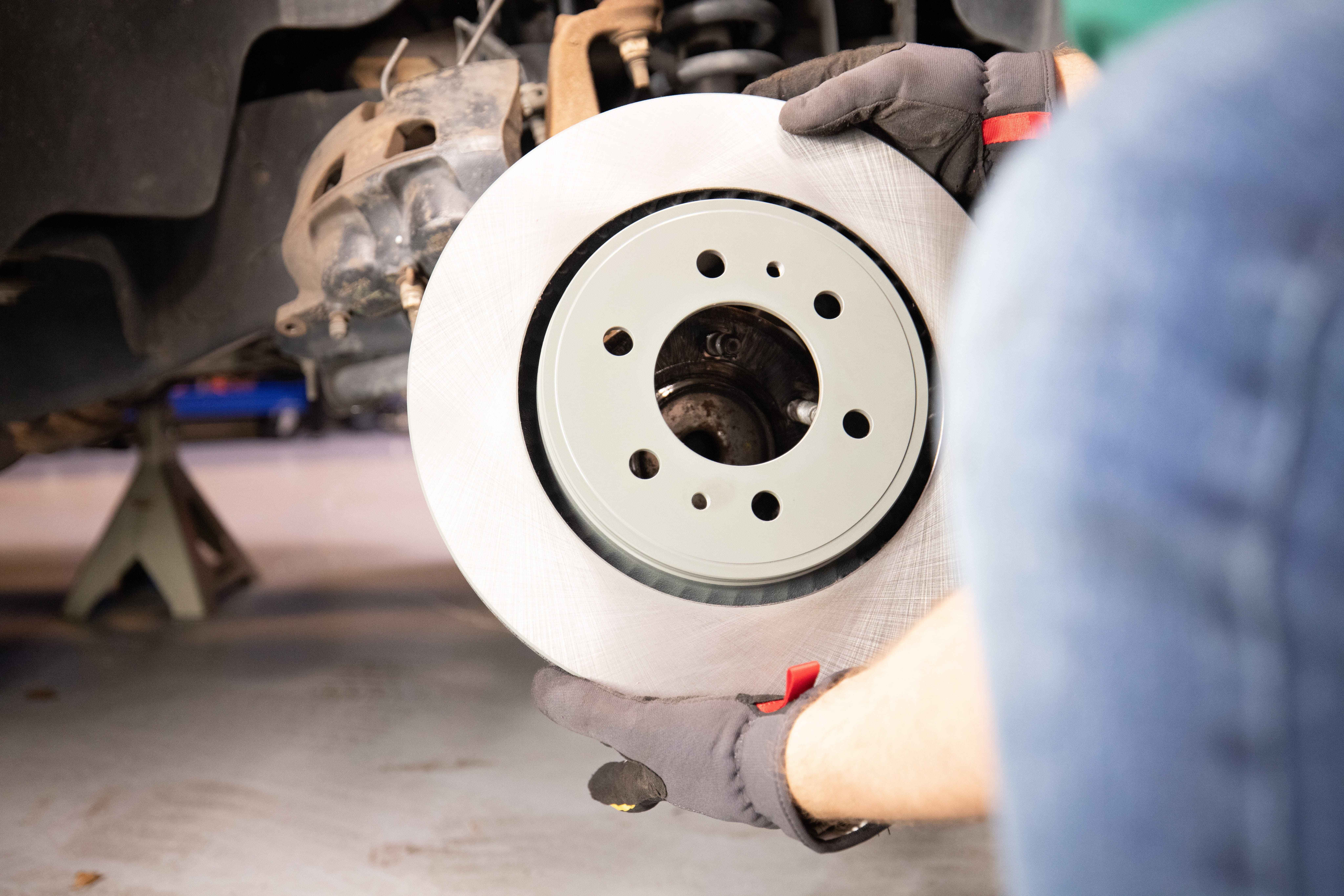 How Battery Chargers and Maintainers Work